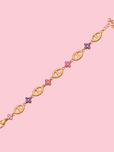 Bracelet Rosie en acier inoxydable, ajustable, porté