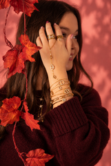 Porté avec les autres bijoux de la compo
