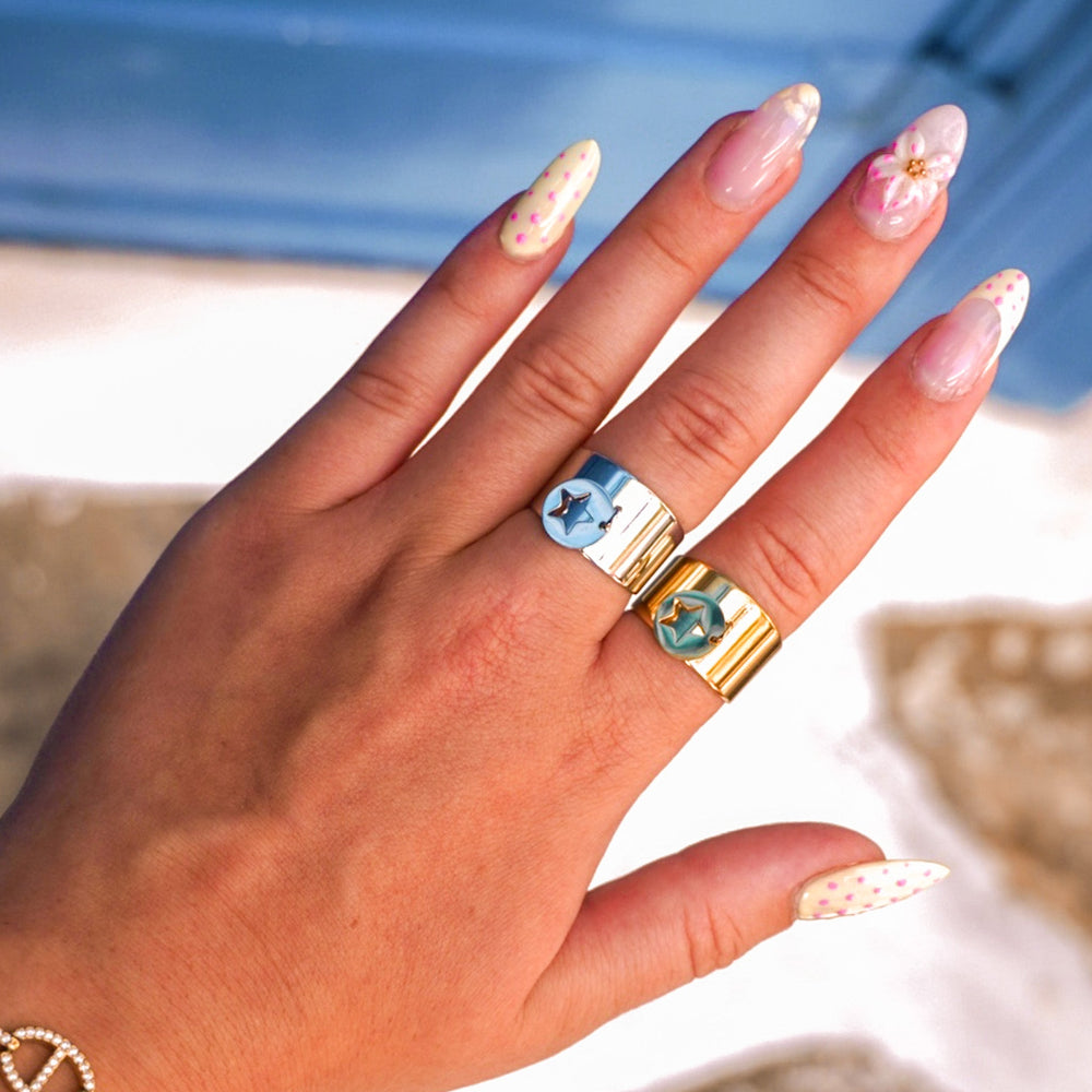 Bague Clara, vue portée
