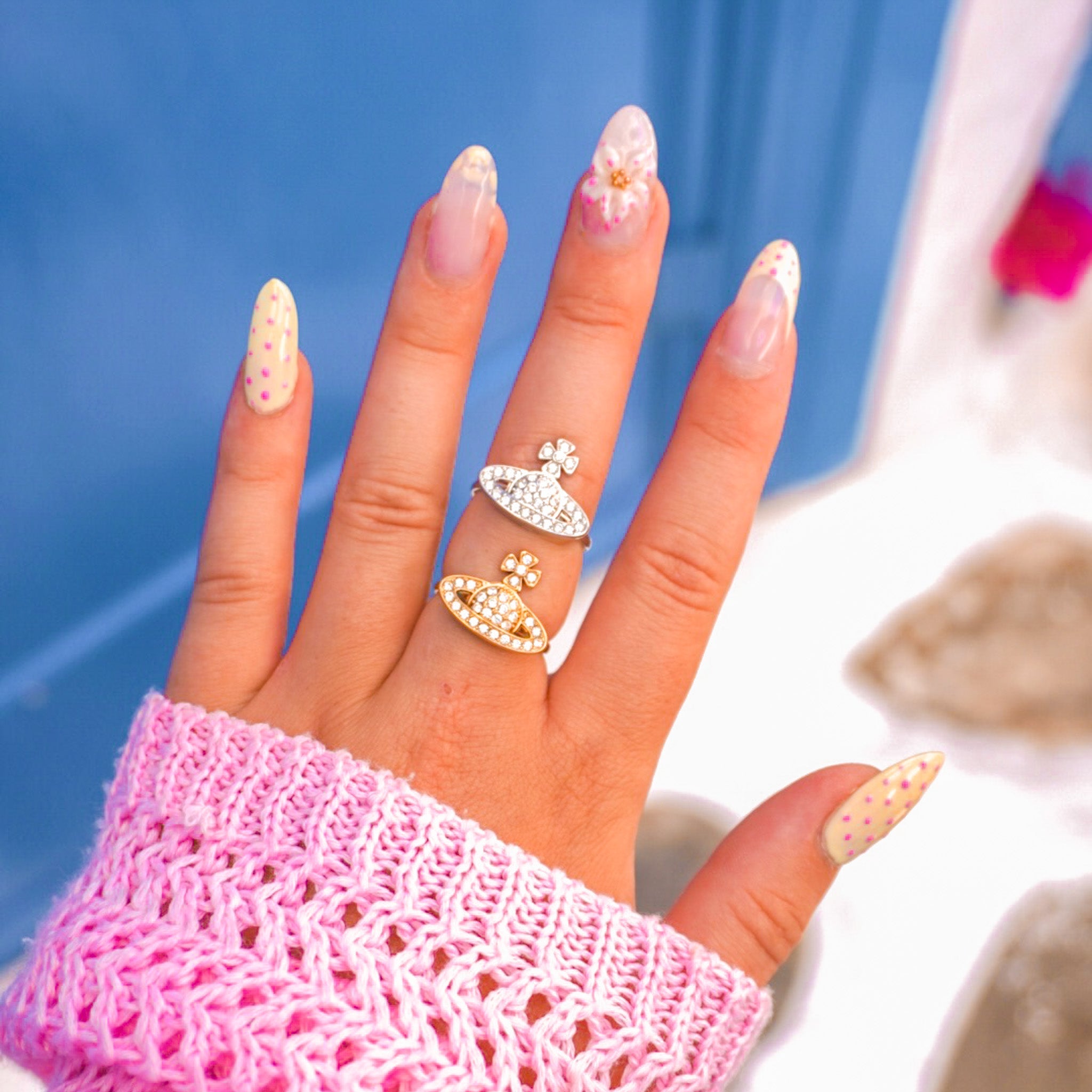Bague Mira, vue portée